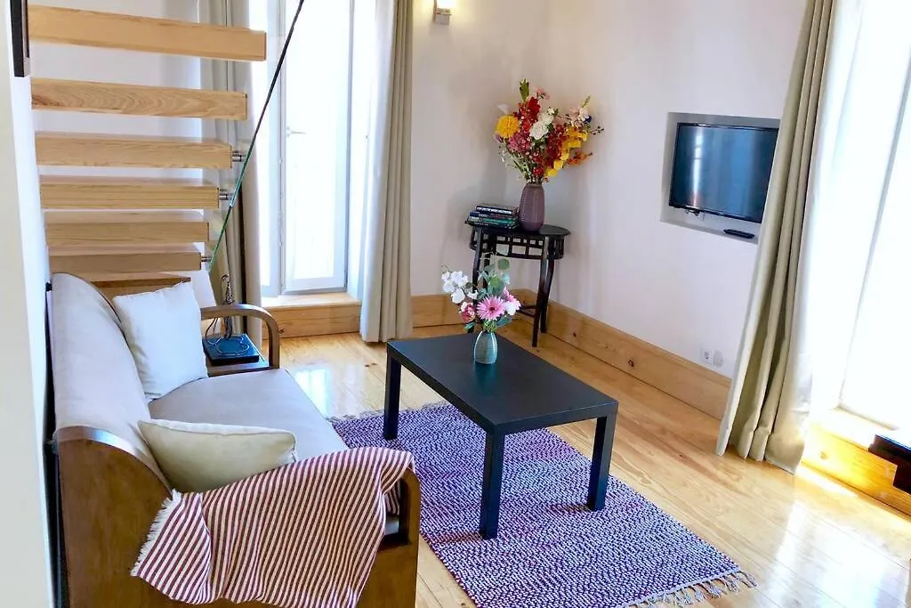 32 Top - Center Of Lisbon Duplex Apartment, Barrio Alto-1